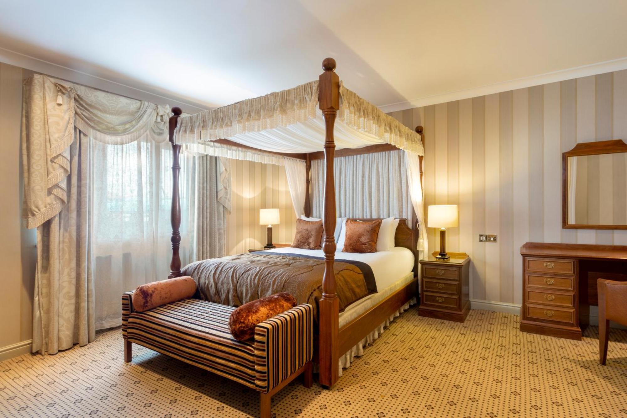Forest Pines Hotel, Spa & Golf Resort Бригг Экстерьер фото